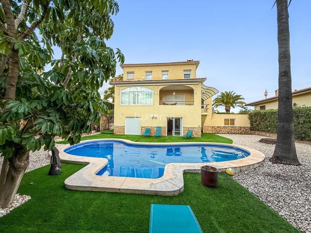 5 quarto Moradia para venda em Benidorm com piscina garagem - 995 000 € (Ref: 10079268)