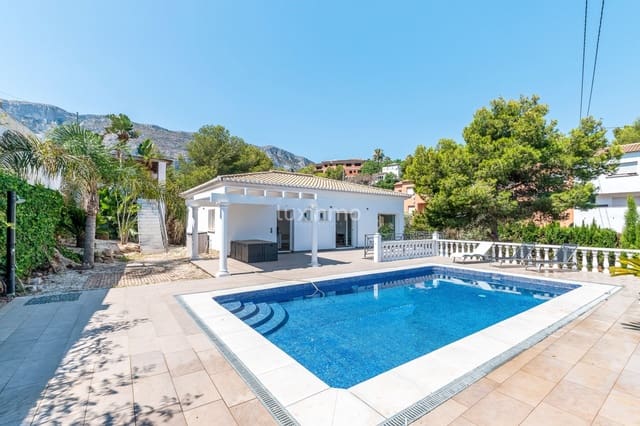 5 slaapkamer Villa te koop in El Montgó, Dénia met zwembad garage - € 589.000 (Ref: 10079270)