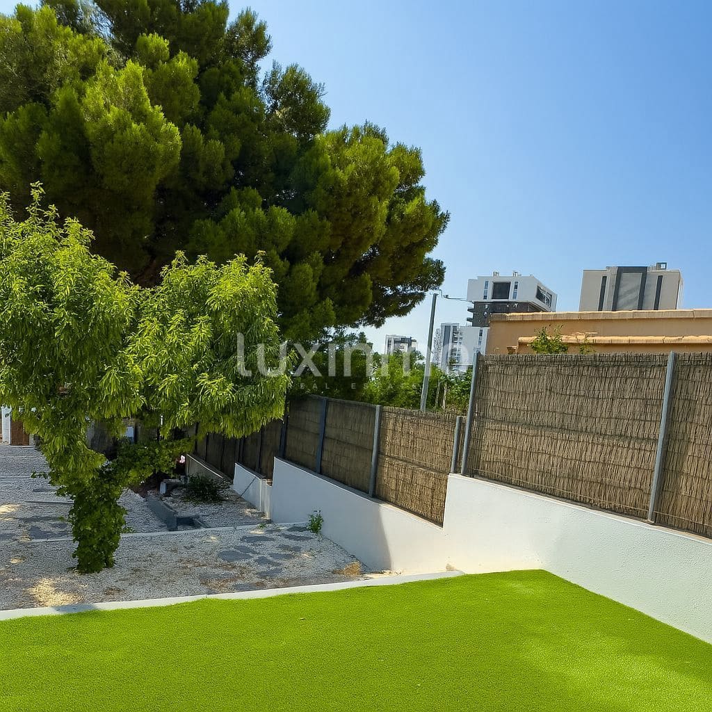 5 quarto Moradia para venda em Calpe / Calp com piscina garagem - 719 000 € (Ref: 10079273)