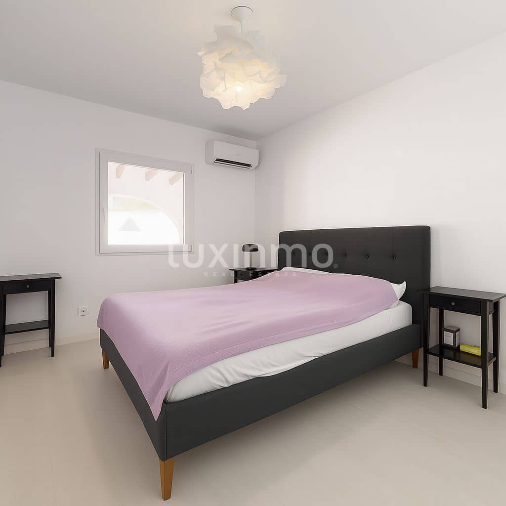 5 quarto Moradia para venda em Calpe / Calp com piscina garagem - 719 000 € (Ref: 10079273)