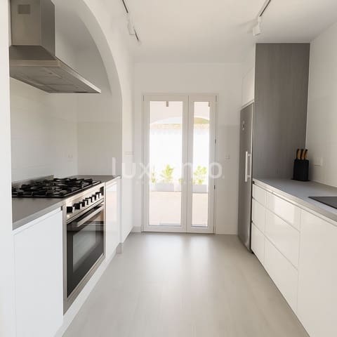5 quarto Moradia para venda em Calpe / Calp com piscina garagem - 719 000 € (Ref: 10079273)