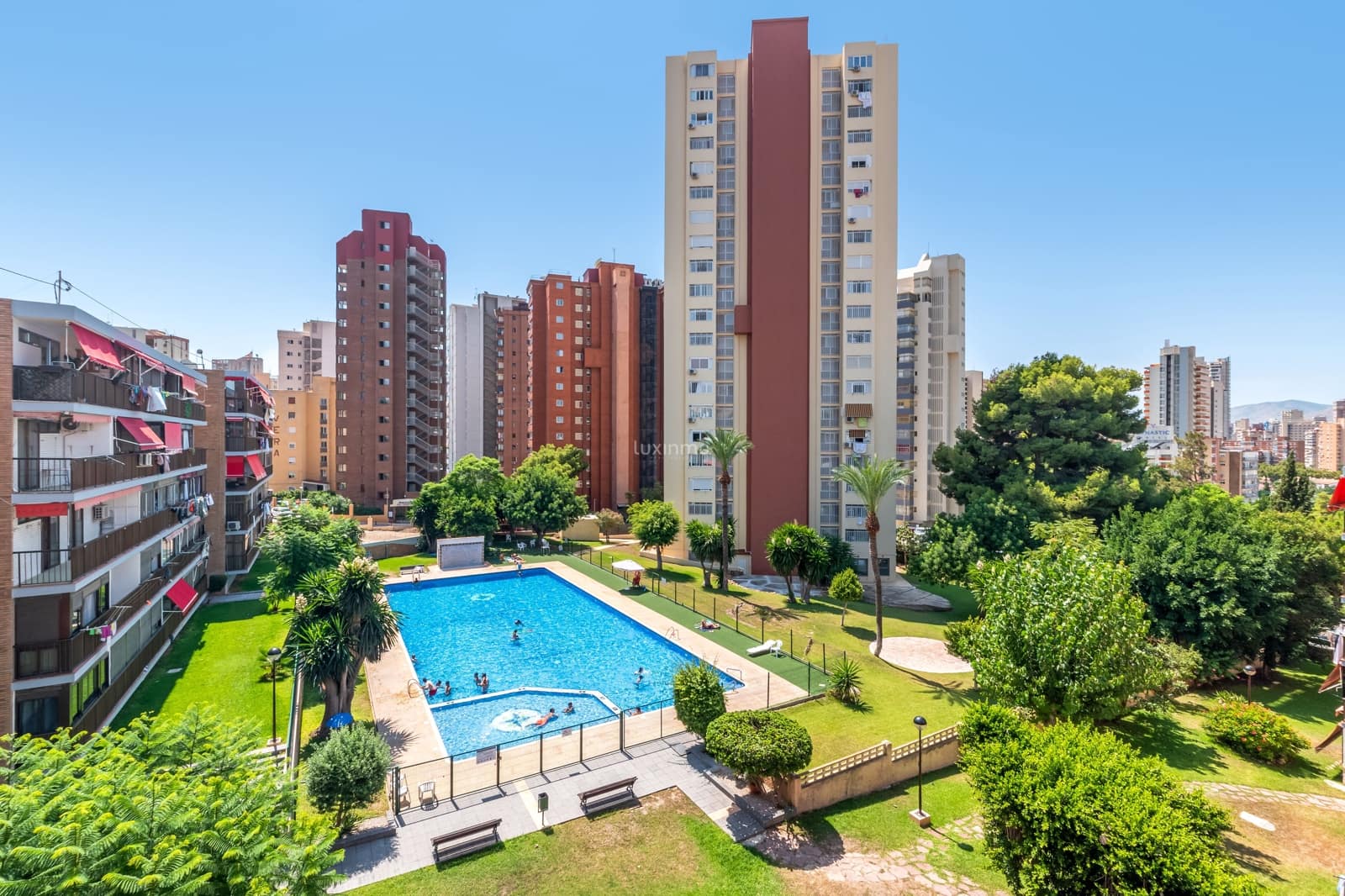 4 quarto Apartamento para venda em Benidorm com piscina garagem - 369 000 € (Ref: 10079275)
