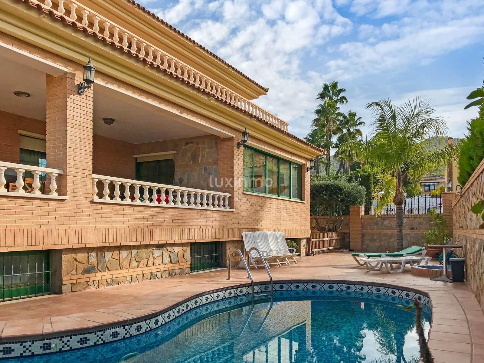8 soverom Villa til salgs i Benidorm med svømmebasseng garasje - € 950 000 (Ref: 10079286)