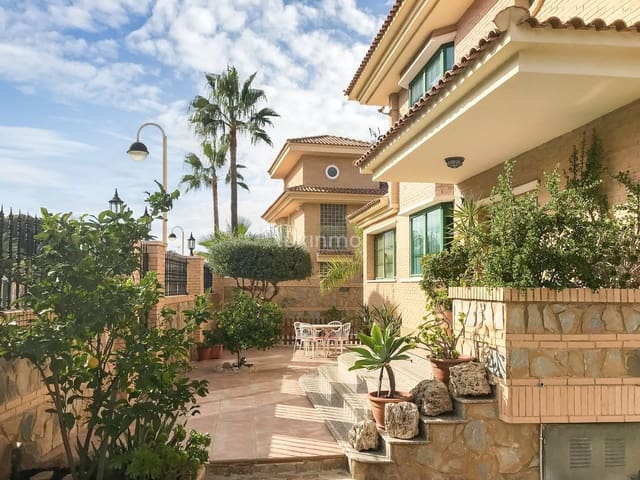 8 quarto Moradia para venda em Rincón de Loix, Benidorm com piscina garagem - 950 000 € (Ref: 10079286)