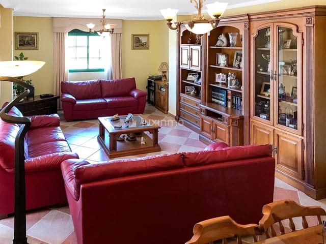 8 quarto Moradia para venda em Rincón de Loix, Benidorm com piscina garagem - 950 000 € (Ref: 10079286)