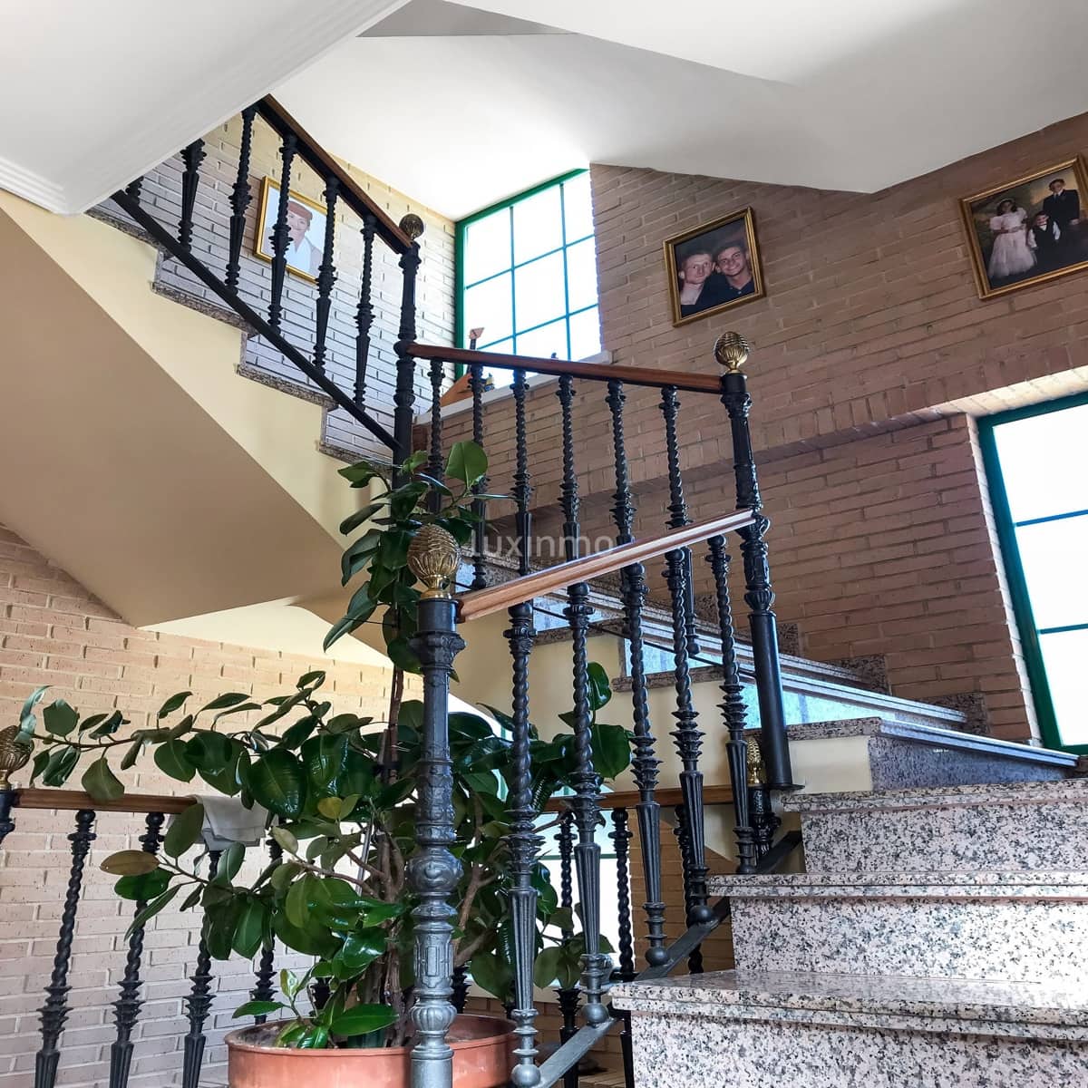 8 soverom Villa til salgs i Benidorm med svømmebasseng garasje - € 950 000 (Ref: 10079286)