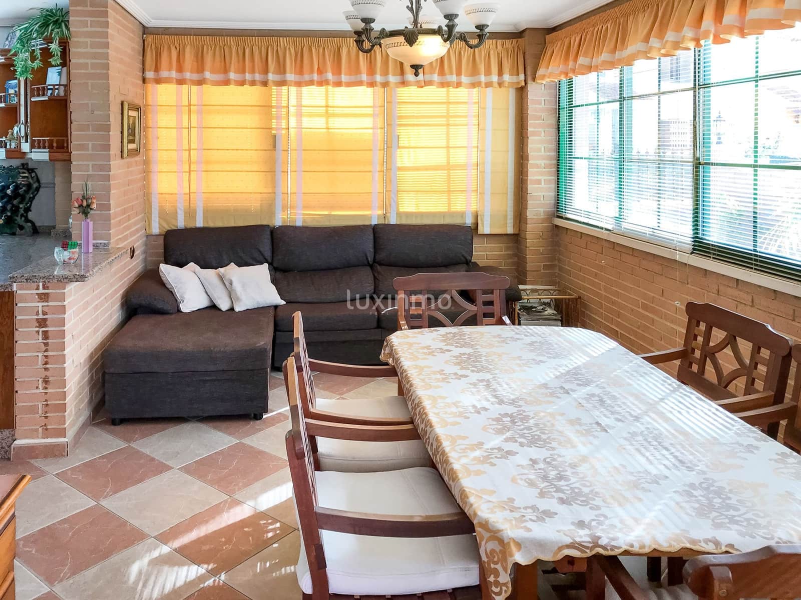 8 soverom Villa til salgs i Benidorm med svømmebasseng garasje - € 950 000 (Ref: 10079286)