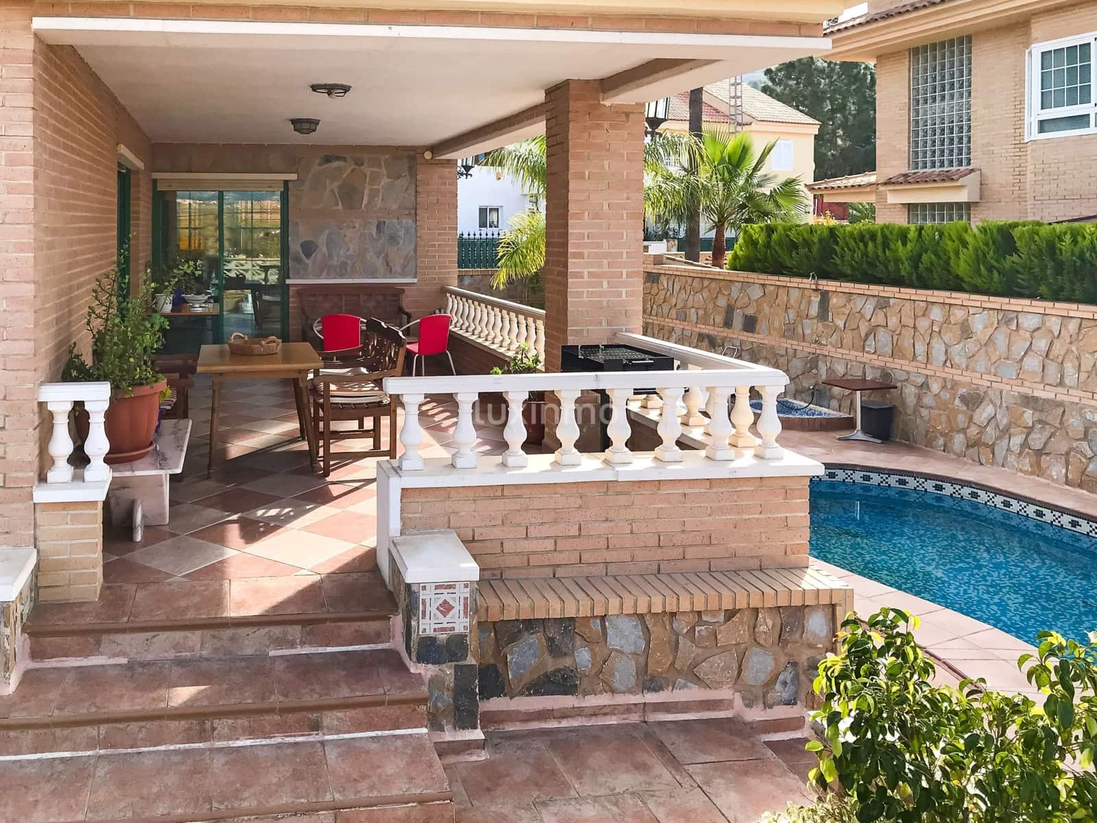 8 soverom Villa til salgs i Benidorm med svømmebasseng garasje - € 950 000 (Ref: 10079286)