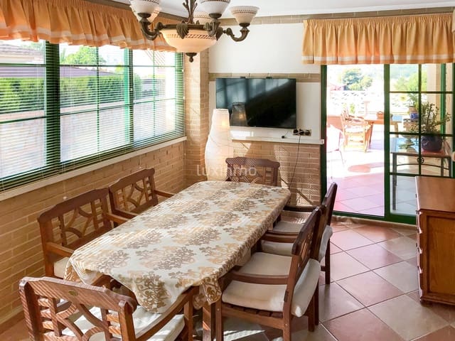 8 quarto Moradia para venda em Rincón de Loix, Benidorm com piscina garagem - 950 000 € (Ref: 10079286)