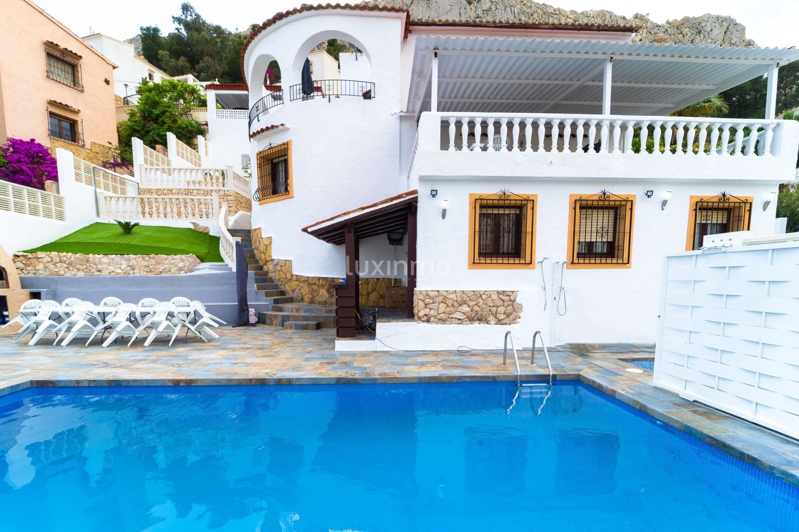 6 chambre Villa/Maison à vendre à Calpe / Calp avec piscine garage - 950 000 € (Ref: 10079288)