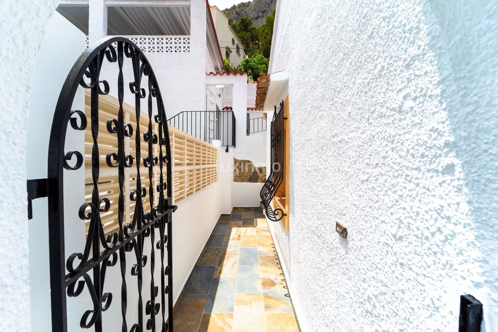 6 chambre Villa/Maison à vendre à Calpe / Calp avec piscine garage - 950 000 € (Ref: 10079288)