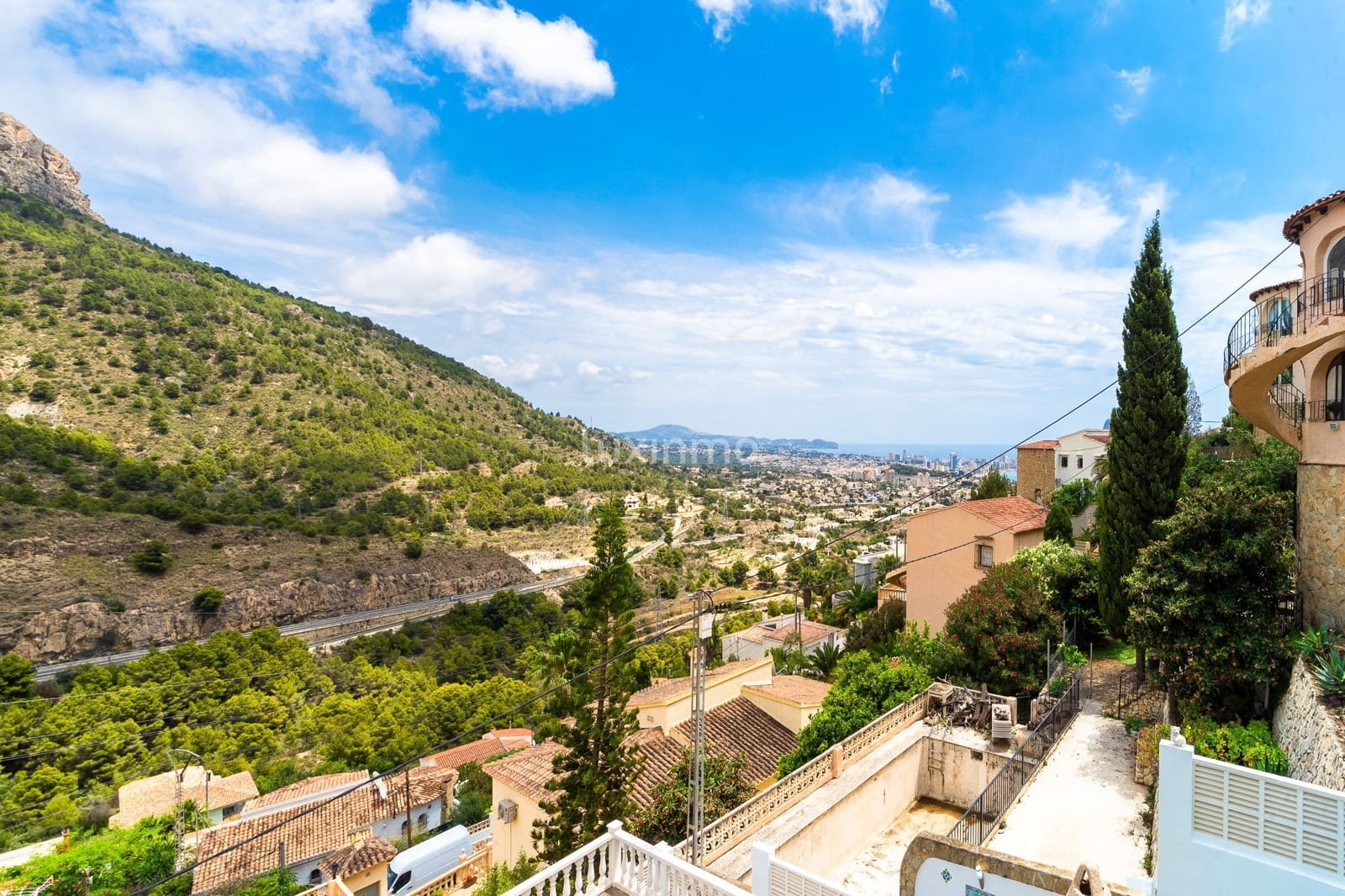 6 chambre Villa/Maison à vendre à Calpe / Calp avec piscine garage - 950 000 € (Ref: 10079288)