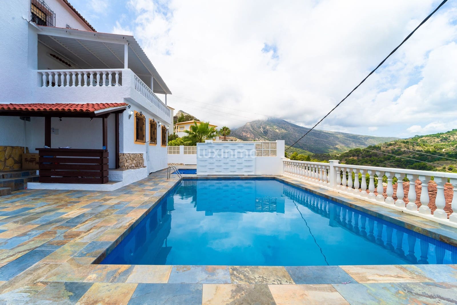 6 chambre Villa/Maison à vendre à Calpe / Calp avec piscine garage - 950 000 € (Ref: 10079288)