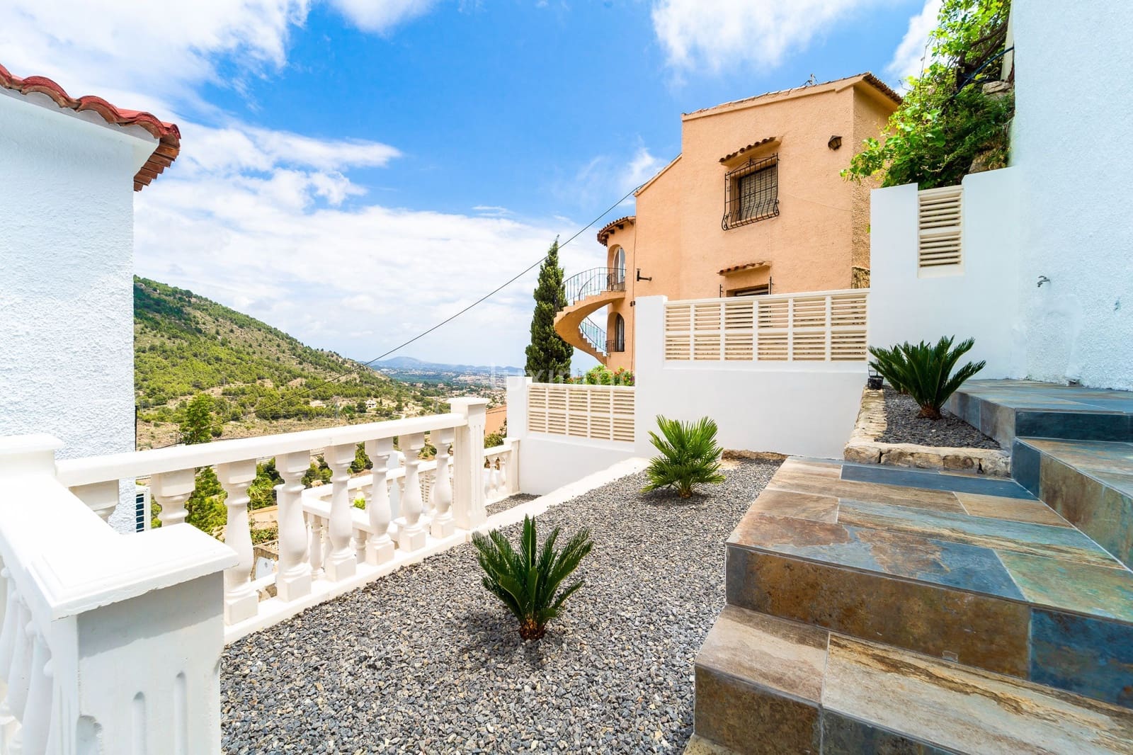 6 chambre Villa/Maison à vendre à Calpe / Calp avec piscine garage - 950 000 € (Ref: 10079288)