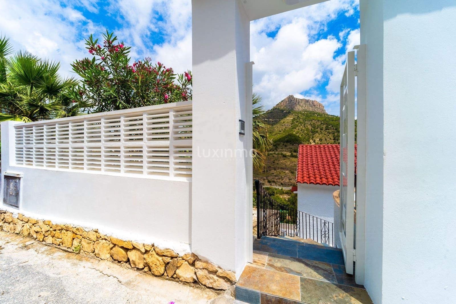 6 chambre Villa/Maison à vendre à Calpe / Calp avec piscine garage - 950 000 € (Ref: 10079288)