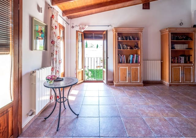 5 quarto Moradia para venda em La Nucia Pueblo  , La Nucia com garagem - 788 000 € (Ref: 10079289)
