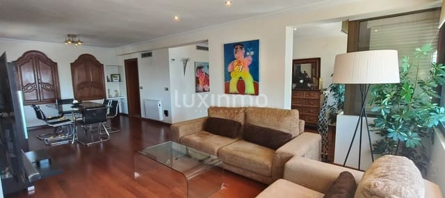 4 quarto Apartamento para venda em Benidorm com garagem - 619 000 € (Ref: 10079293)