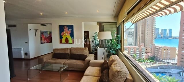 4 quarto Apartamento para venda em Benidorm com garagem - 619 000 € (Ref: 10079293)