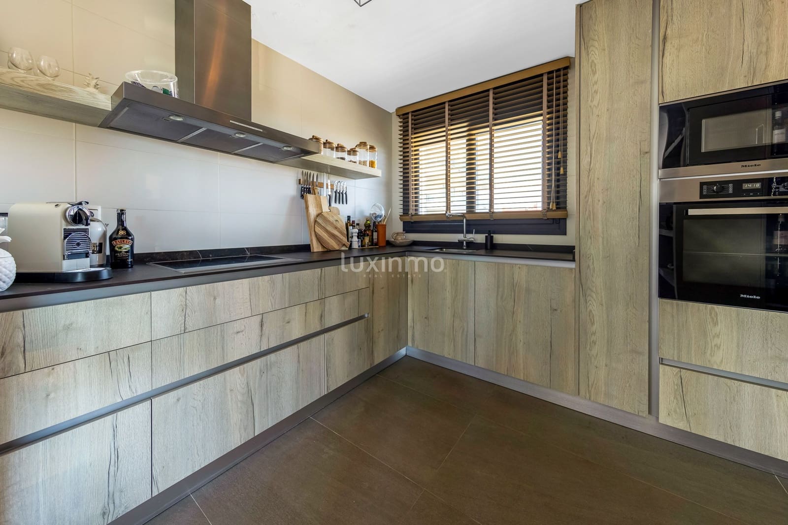 3 sypialnia Penthouse na sprzedaż w Guardamar del Segura z basenem garażem - 595 000 € (Ref: 10079295)