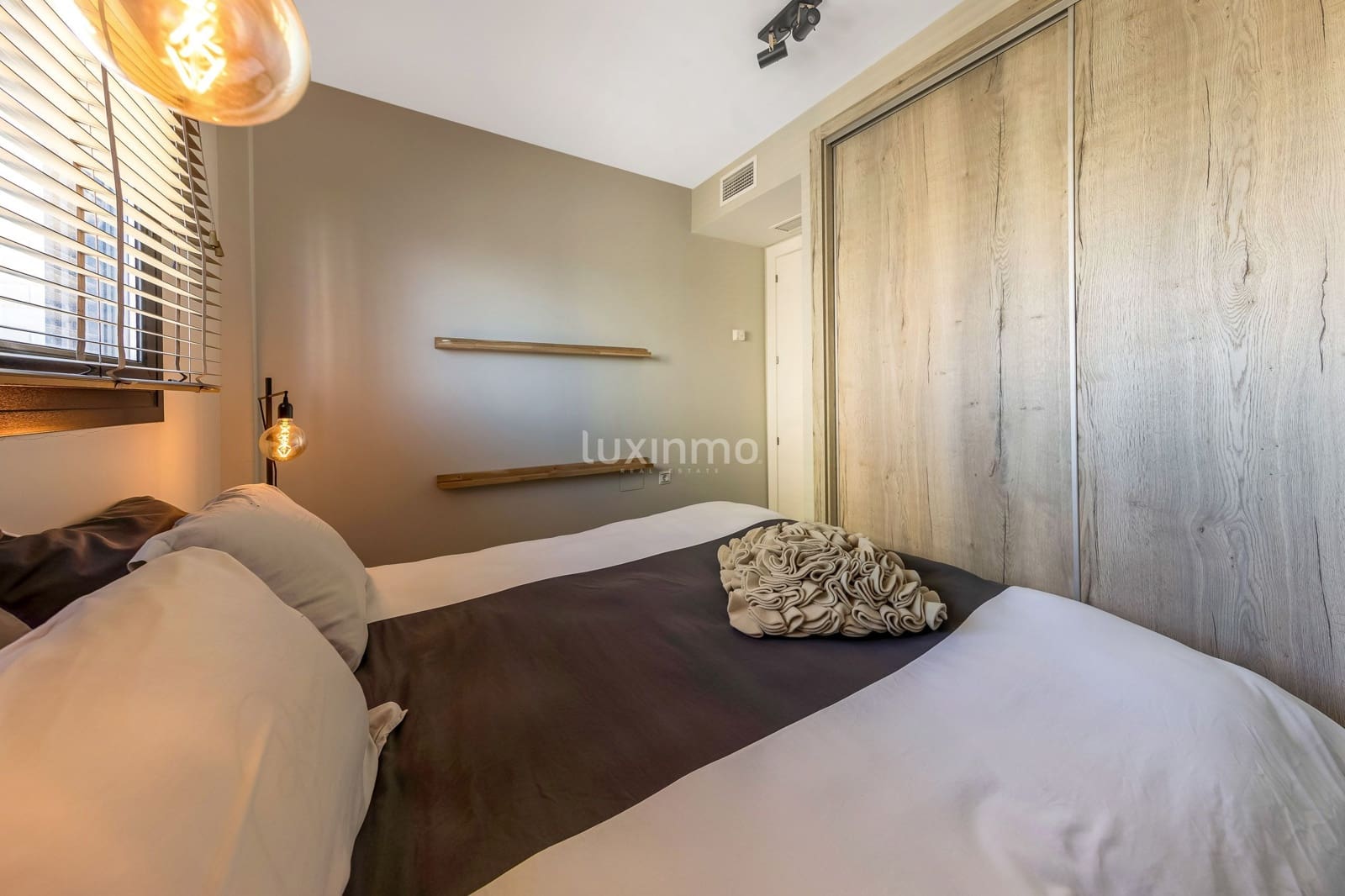 3 sypialnia Penthouse na sprzedaż w Guardamar del Segura z basenem garażem - 595 000 € (Ref: 10079295)