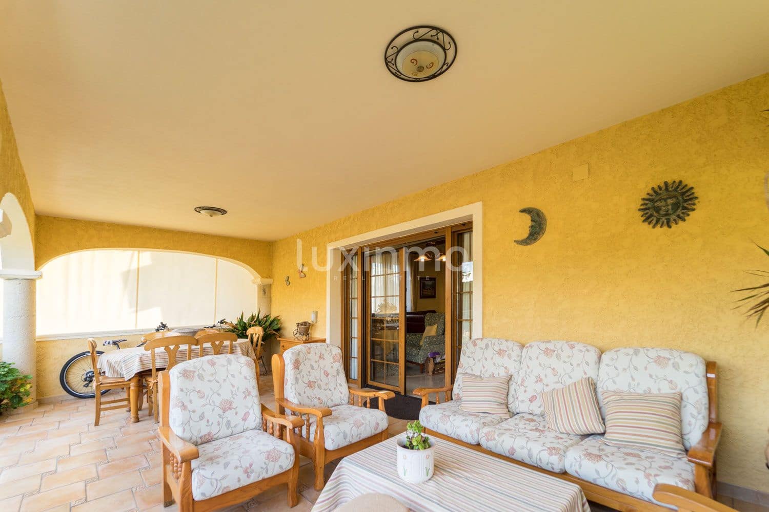 6 bedroom Villa for sale in La Nucia with pool garage - € 840,000 (Ref: 10079298)