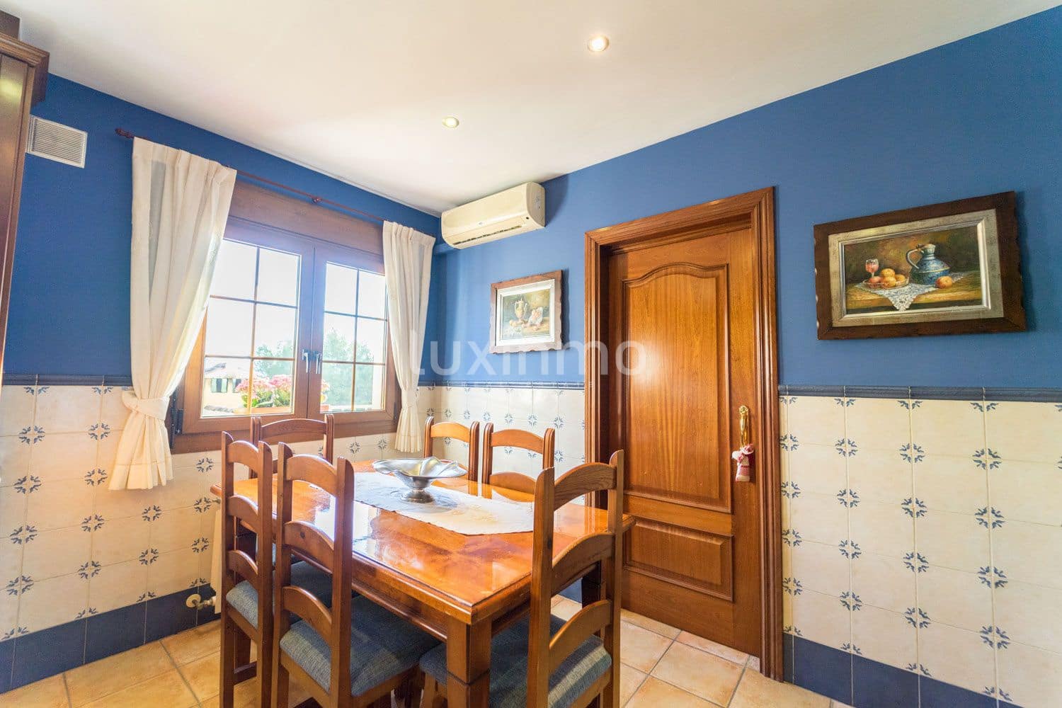 6 bedroom Villa for sale in La Nucia with pool garage - € 840,000 (Ref: 10079298)
