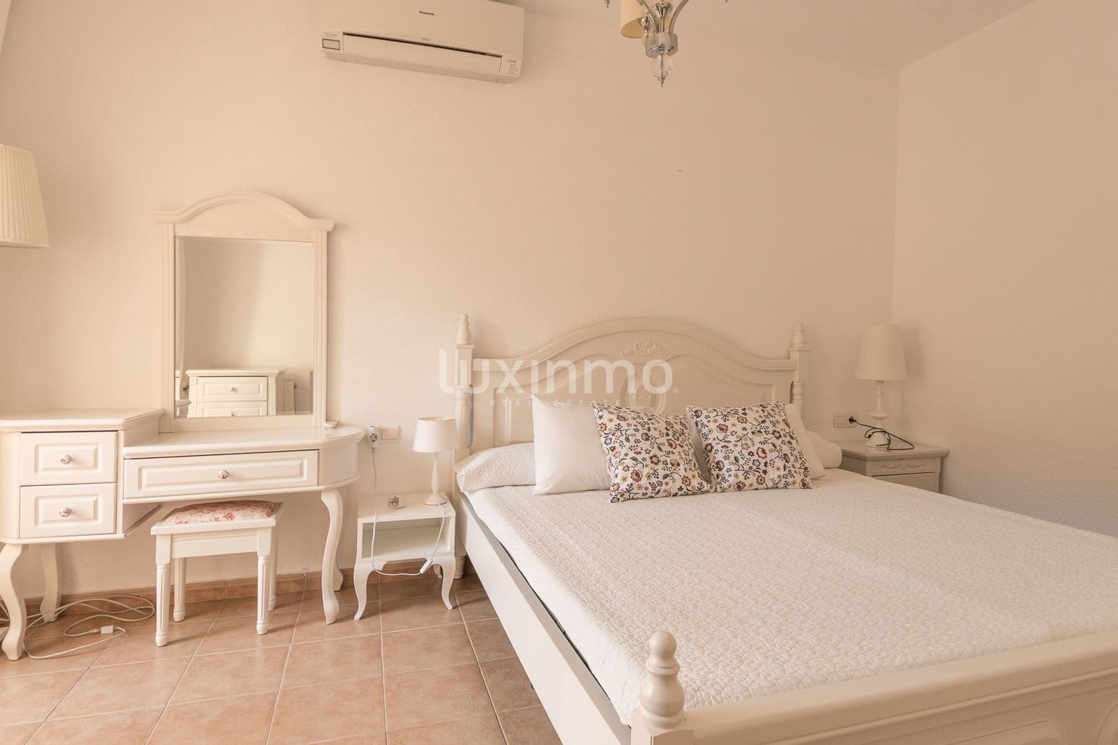 3 soverom Villa til salgs i Altea la Vella med svømmebasseng garasje - € 725 000 (Ref: 10079300)