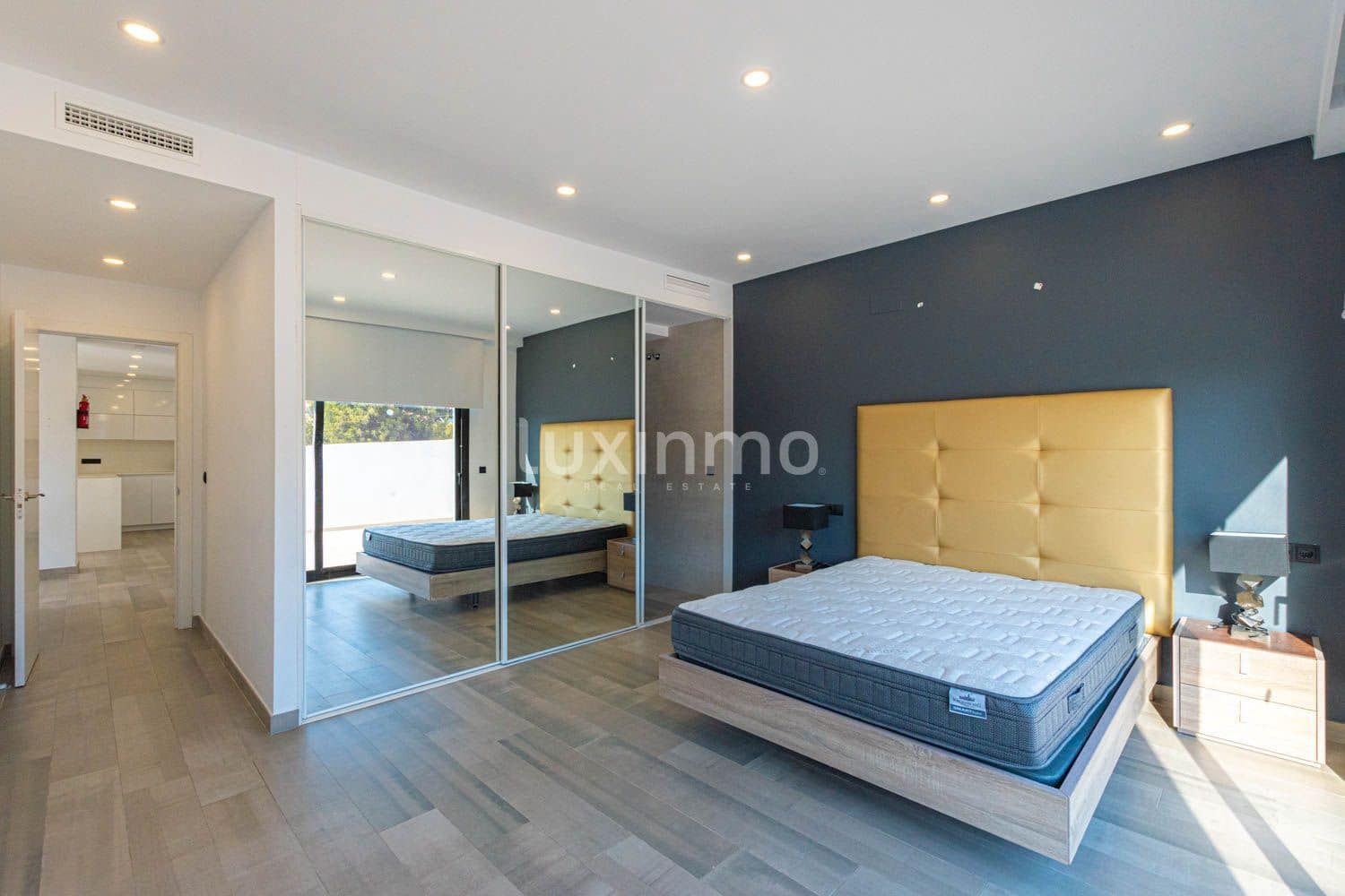 Chalet de 6 habitaciones en Calpe / Calp en venta con piscina garaje - 950.000 € (Ref: 10079301)