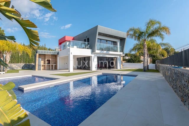 Chalet de 6 habitaciones en Calpe / Calp en venta con piscina garaje - 950.000 € (Ref: 10079301)