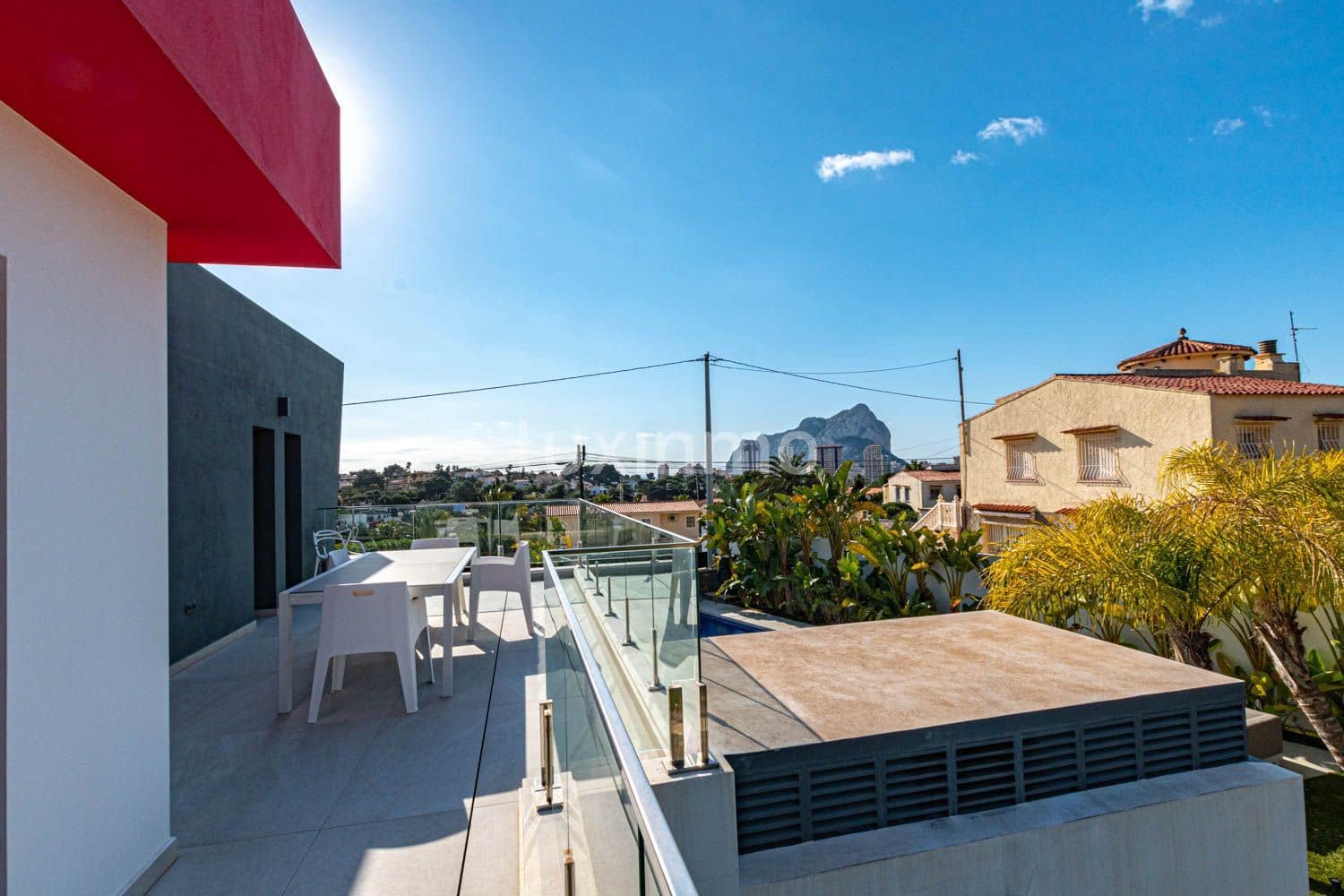 Chalet de 6 habitaciones en Calpe / Calp en venta con piscina garaje - 950.000 € (Ref: 10079301)