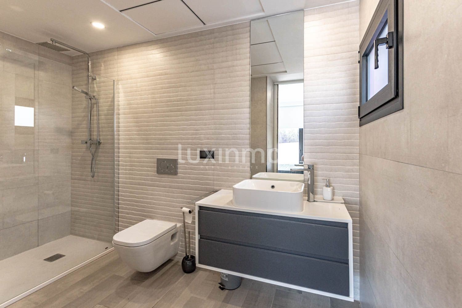 Chalet de 6 habitaciones en Calpe / Calp en venta con piscina garaje - 950.000 € (Ref: 10079301)
