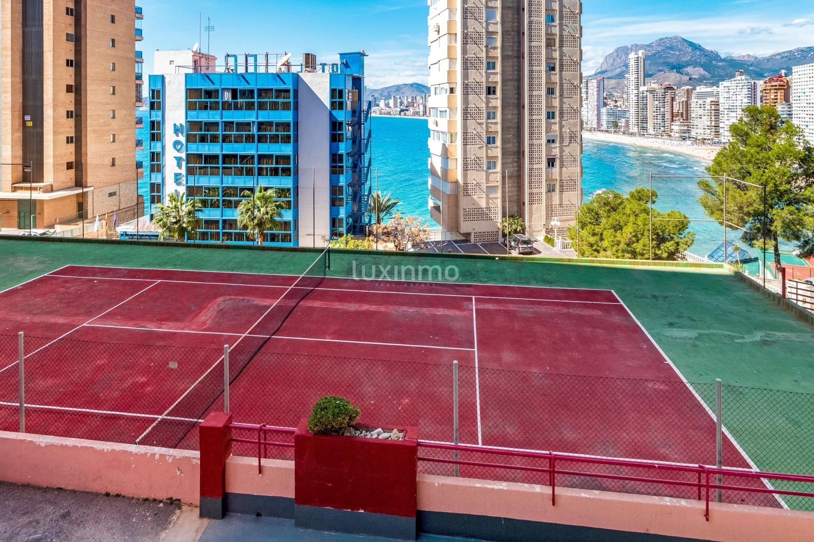 4 quarto Apartamento para venda em Benidorm com piscina garagem - 799 000 € (Ref: 10079303)
