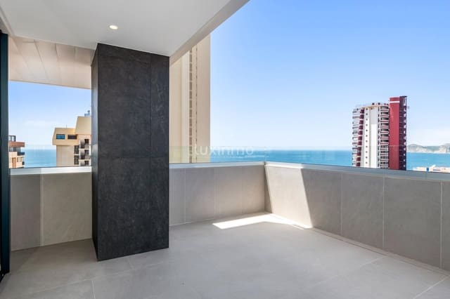 3 quarto Apartamento para venda em Benidorm com piscina - 820 000 € (Ref: 10079305)