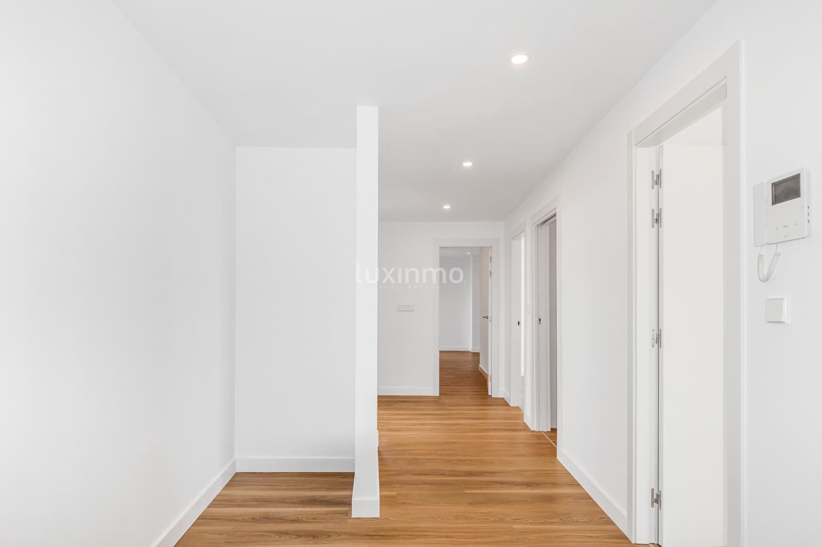3 quarto Apartamento para venda em Benidorm com piscina - 820 000 € (Ref: 10079305)