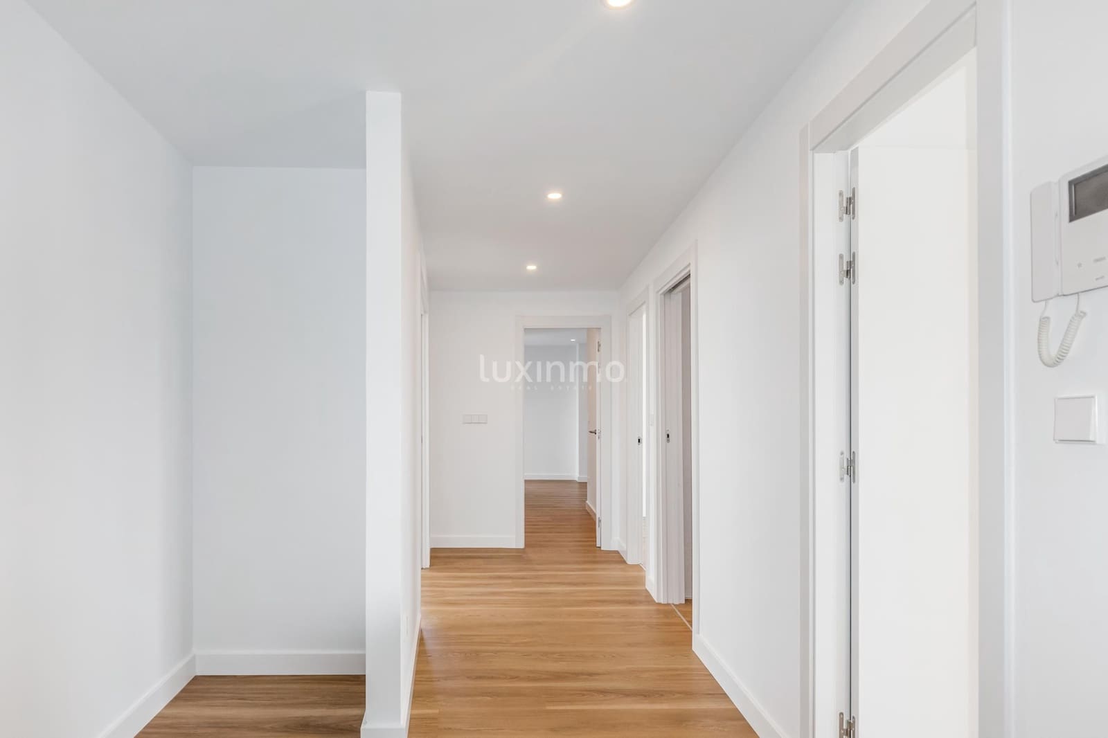 3 quarto Apartamento para venda em Benidorm com piscina - 820 000 € (Ref: 10079305)