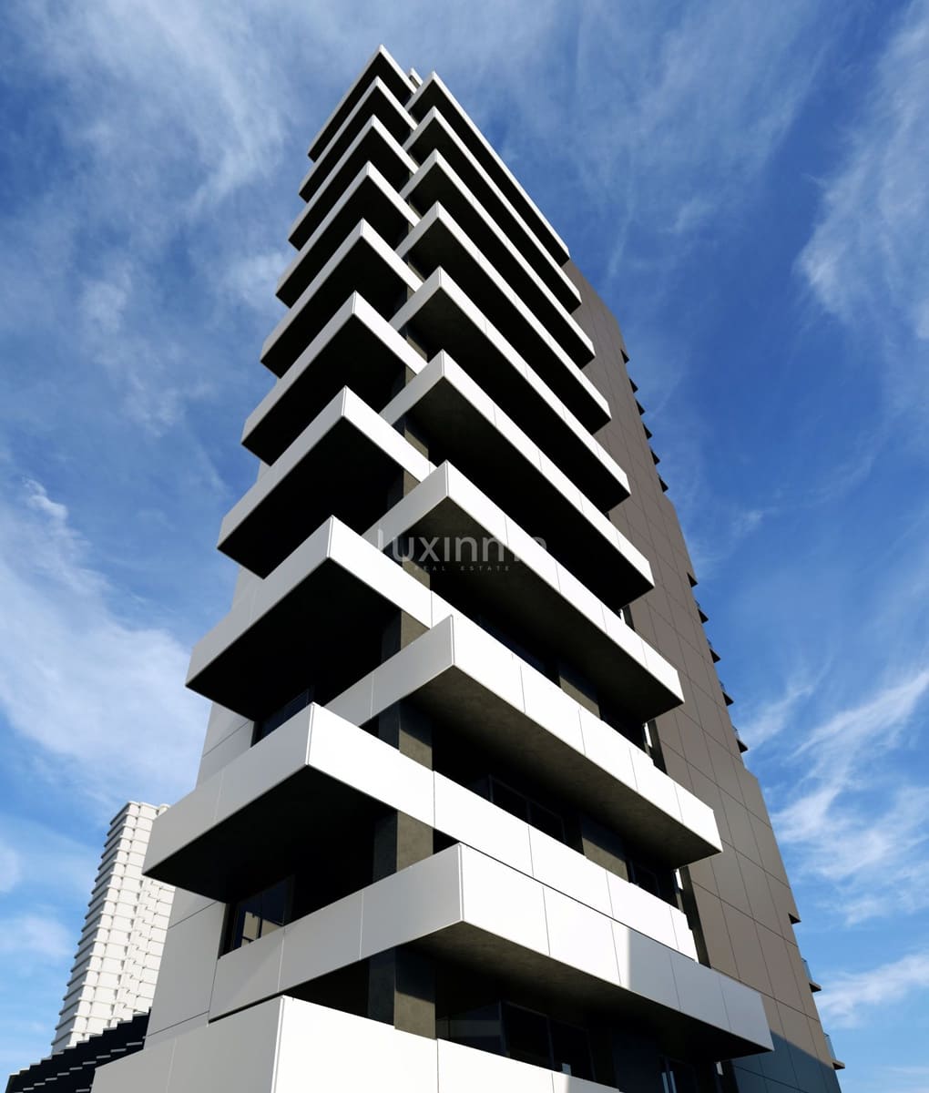 3 quarto Apartamento para venda em Benidorm com piscina - 820 000 € (Ref: 10079305)
