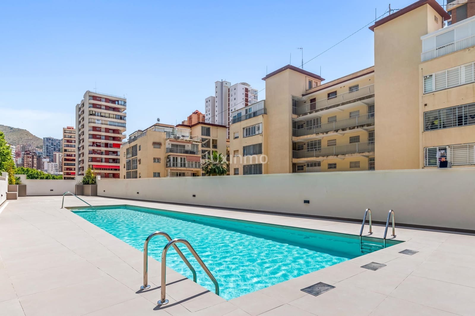 3 quarto Apartamento para venda em Benidorm com piscina - 820 000 € (Ref: 10079305)