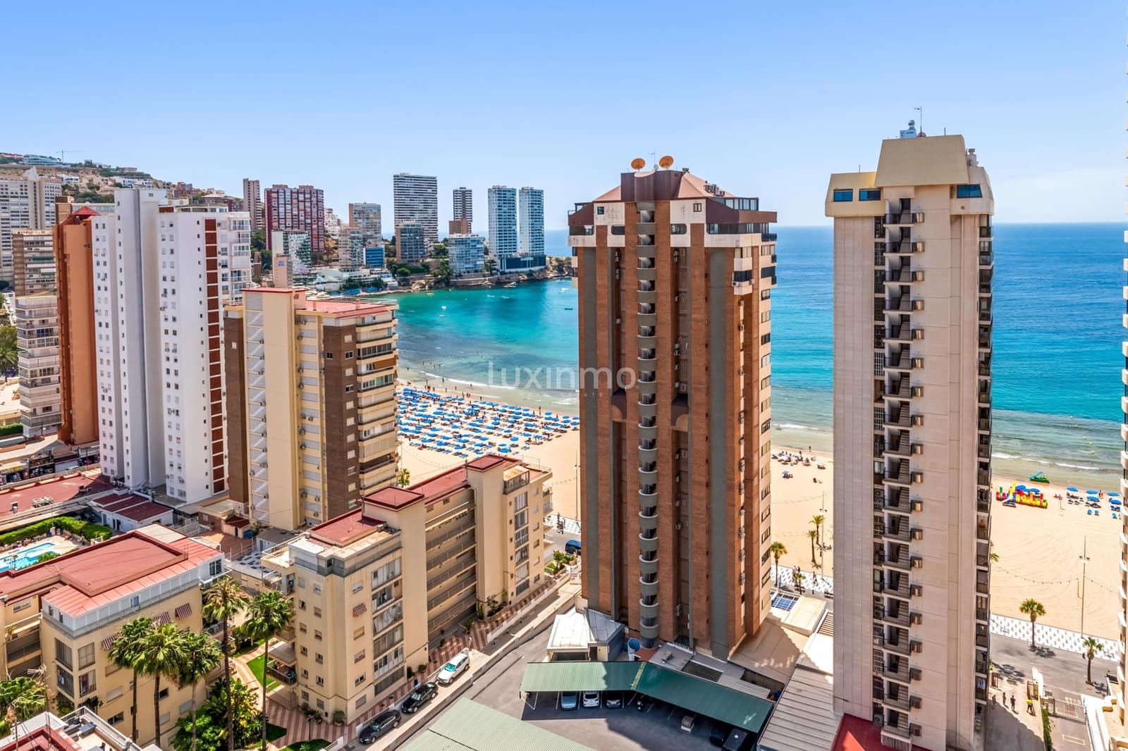 3 quarto Apartamento para venda em Benidorm com piscina - 820 000 € (Ref: 10079305)