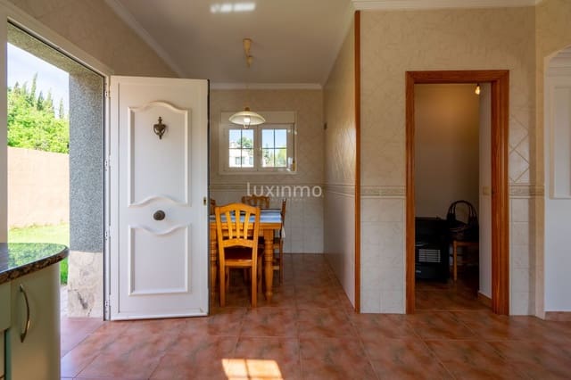 Chalet de 5 habitaciones en Calpe / Calp en venta con piscina garaje - 725.000 € (Ref: 10079307)