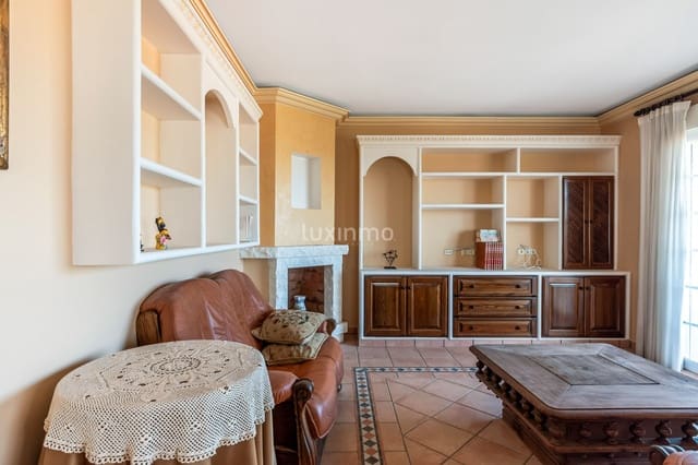 5 Zimmer Villa zu verkaufen in Coloma  , La Nucia mit Pool Garage - 510.000 € (Ref: 10079308)