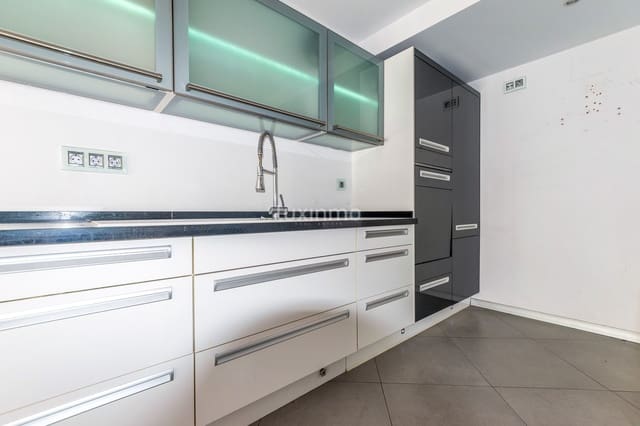 4 bedroom Villa for sale in La Nucia Pueblo  , La Nucia with garage - € 950,000 (Ref: 10079309)