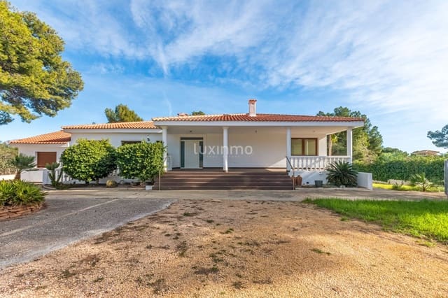 4 bedroom Villa for sale in La Nucia Pueblo  , La Nucia with garage - € 950,000 (Ref: 10079309)