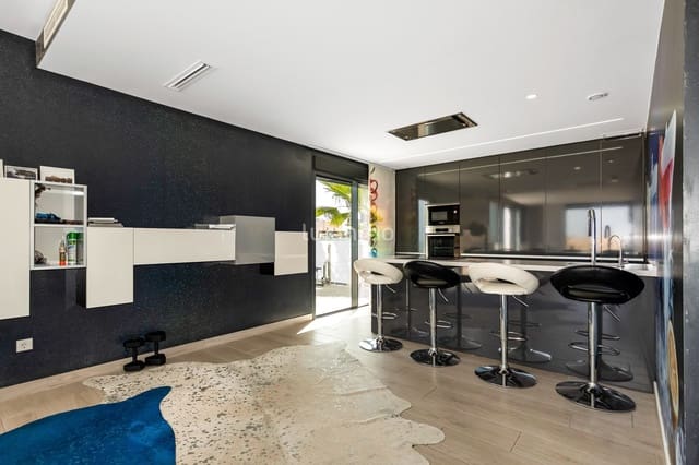 Chalet de 4 habitaciones en Finestrat en venta con piscina garaje - 850.000 € (Ref: 10079310)