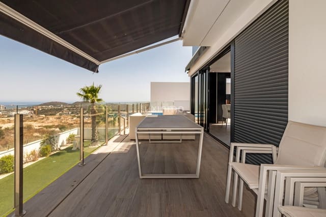 Chalet de 4 habitaciones en Finestrat en venta con piscina garaje - 850.000 € (Ref: 10079310)