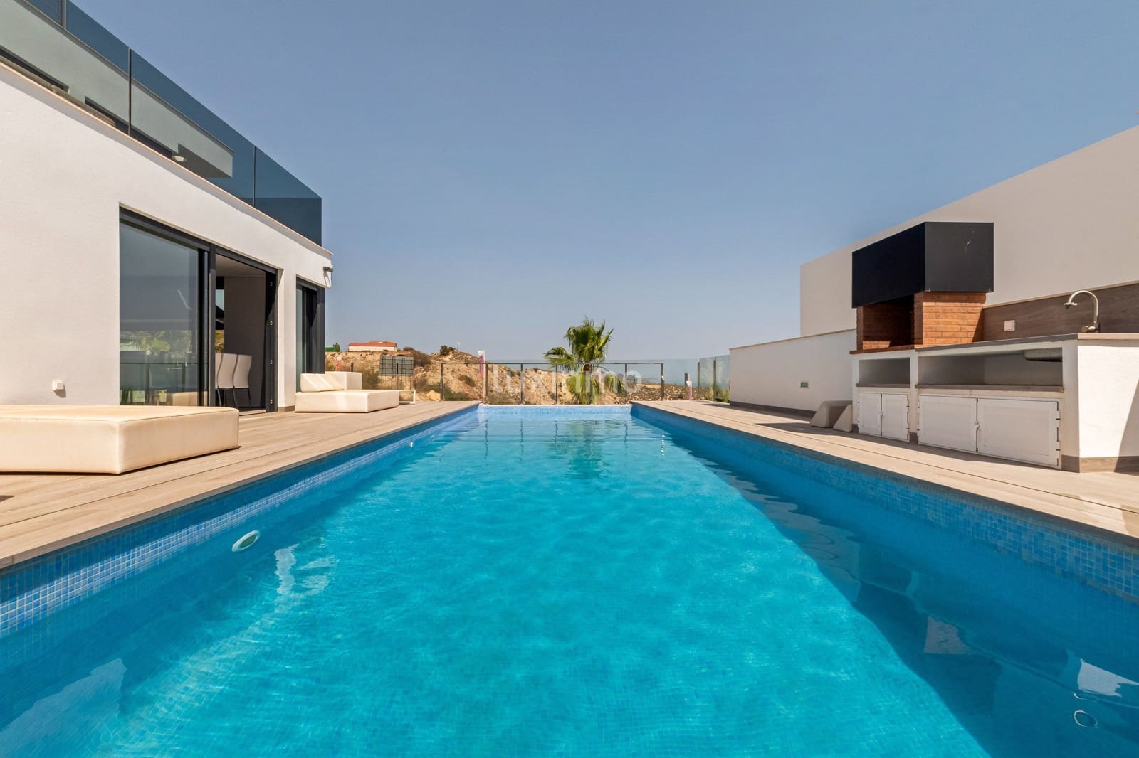 Chalet de 4 habitaciones en Finestrat en venta con piscina garaje - 850.000 € (Ref: 10079310)
