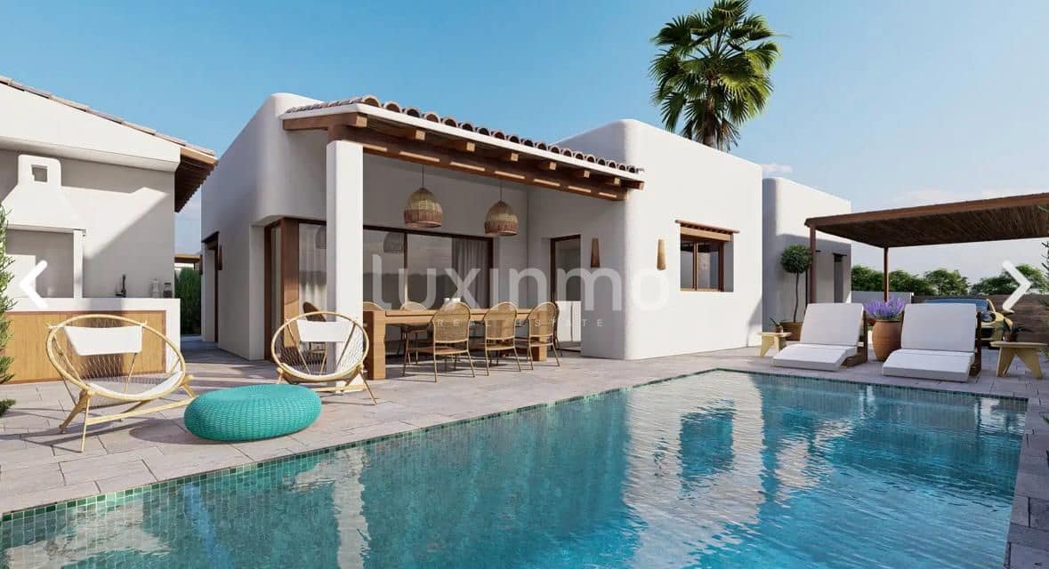 Chalet de 3 habitaciones en La Nucia en venta con piscina garaje - 625.000 € (Ref: 10079312)