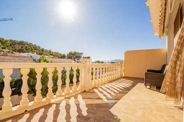 4 soverom Villa til salgs i Albir, Alfaz del Pi / L'Alfàs del Pi med svømmebasseng garasje - € 890 000 (Ref: 10079314)