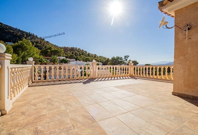 4 soverom Villa til salgs i Albir, Alfaz del Pi / L'Alfàs del Pi med svømmebasseng garasje - € 890 000 (Ref: 10079314)