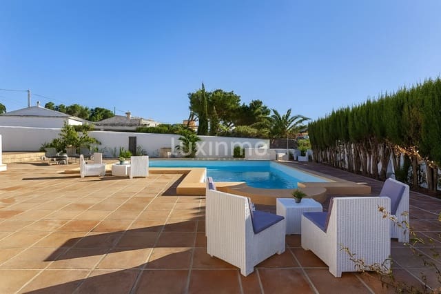 Chalet de 6 habitaciones en Calpe / Calp en venta con piscina garaje - 950.000 € (Ref: 10079315)