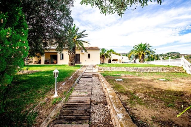 4 Zimmer Villa zu verkaufen in Benissa mit Pool Garage - 995.000 € (Ref: 10079322)